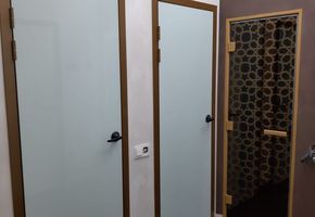 Двери в частном доме