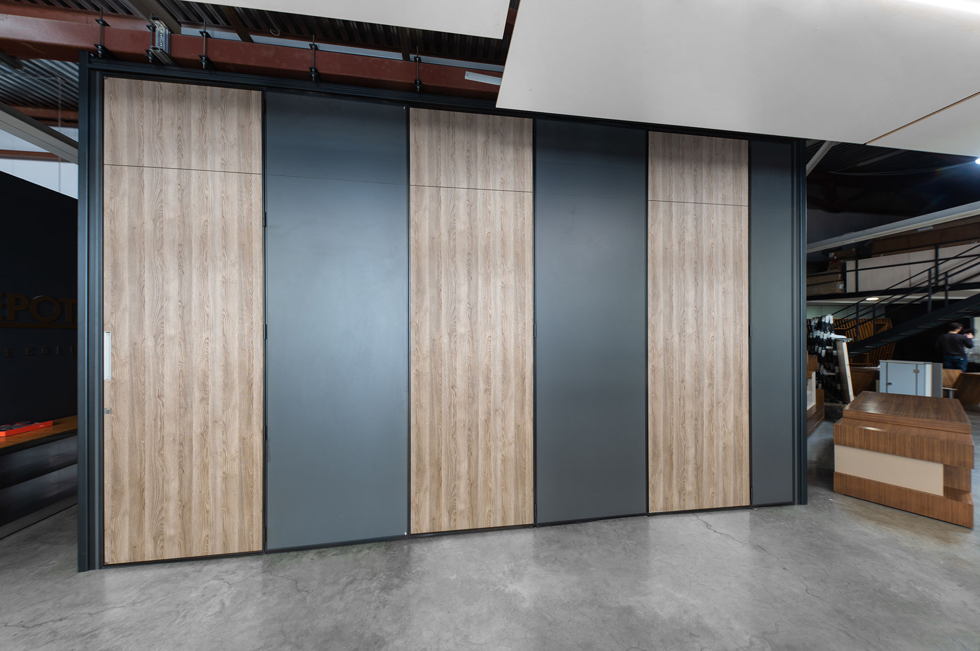 Фото Глухие раздвижные перегородки NAYADA SmartWall H3