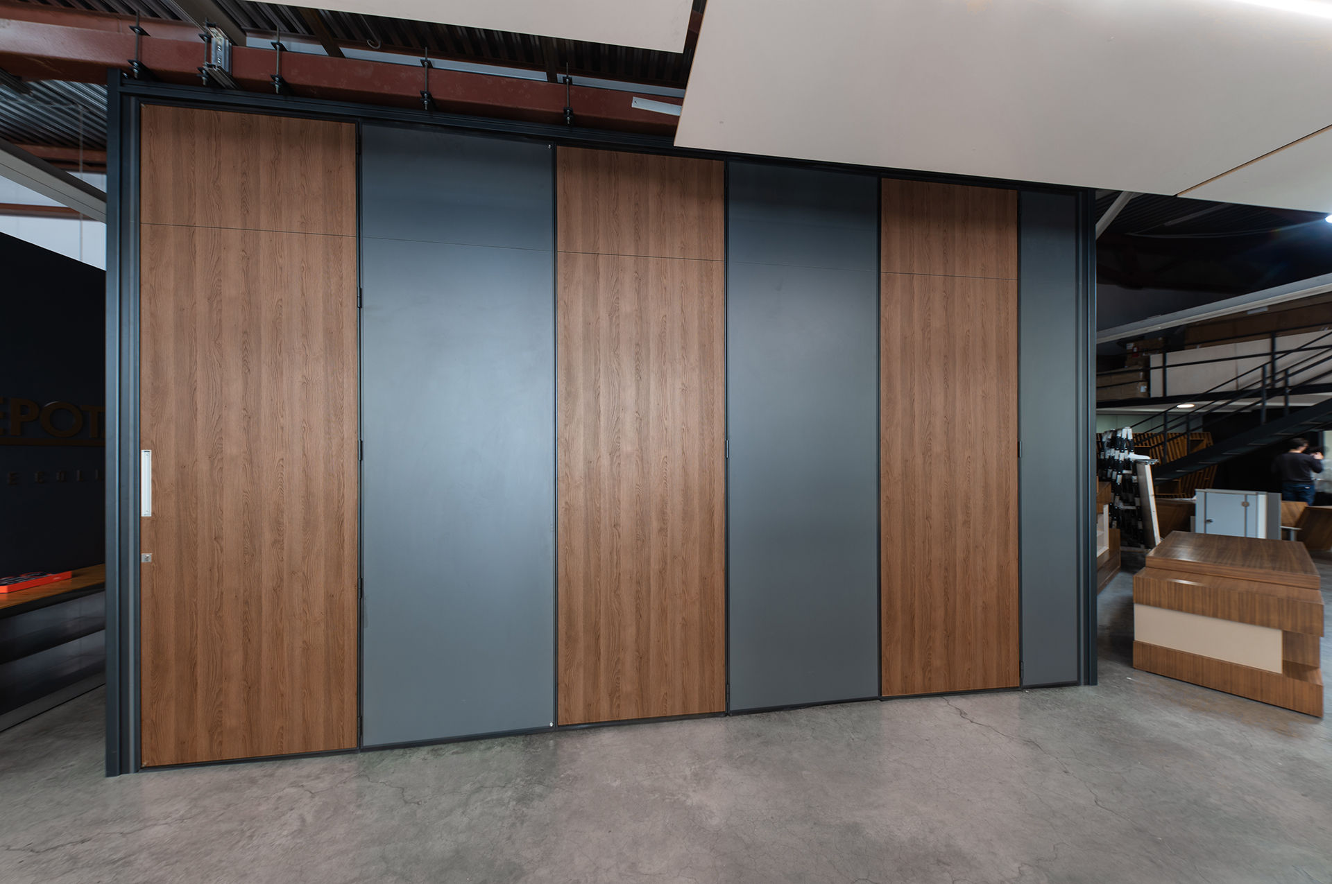 Фото Глухие раздвижные перегородки NAYADA SmartWall H3