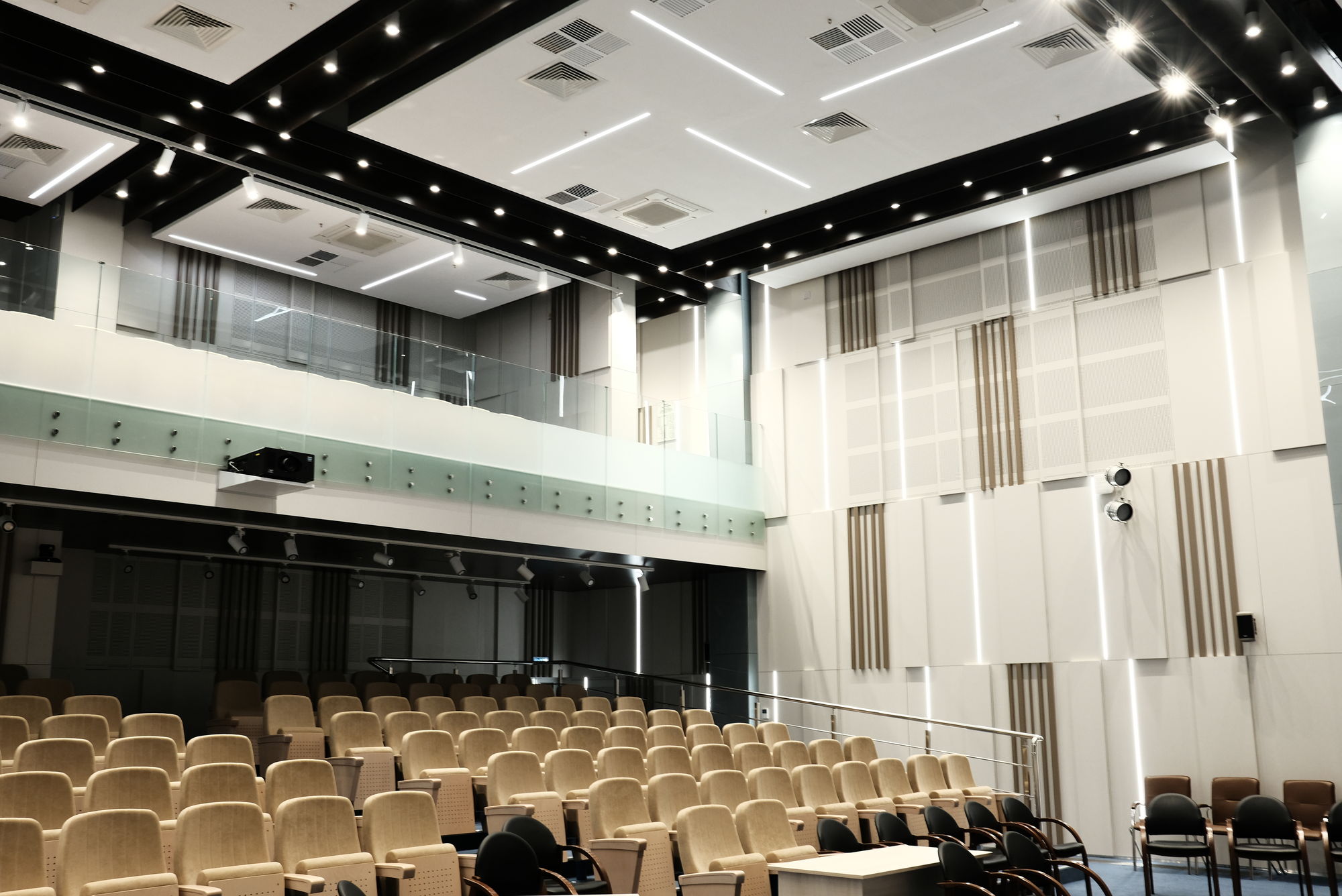 Фото Перегородки из ценных пород дерева NAYADA-Regina Line