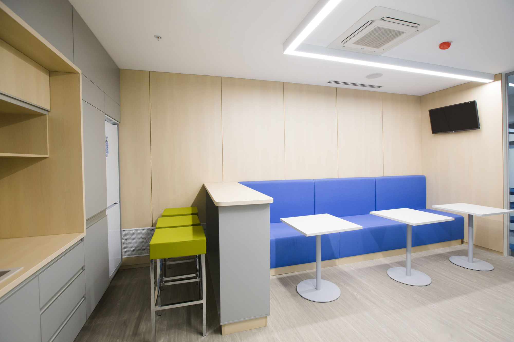 Фото Перегородки из ценных пород дерева NAYADA-Regina Line