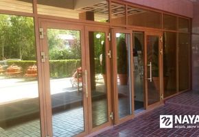 Двери в проекте Тюменской домостроительной компании