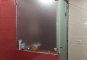 Душевые кабины Nayada Shower в проекте Душевая кабина из стекла в частном интерьере