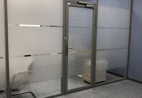 NAYADA-Standart в проекте Установка офисных перегородок и дверей для офиса компании ПАО Новатек в г. Новый Уренгой