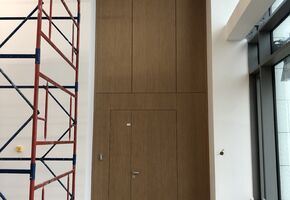 Двери NAYADA-Stels в проекте Установка офисных перегородок и дверей для офиса компании ПАО Новатек в г. Новый Уренгой