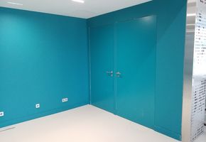 Двери NAYADA-Stels в проекте Перегородки, двери, панели для административно-бытового здания Сибур АБК