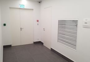 Двери NAYADA-Stels в проекте Перегородки, двери, панели для административно-бытового здания СИБУР