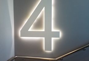 Системы ограждений в проекте Перегородки, двери, панели для административно-бытового здания Сибур АБК