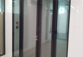 NAYADA SmartGlass в проекте Перегородки, двери, панели для административно-бытового здания СИБУР