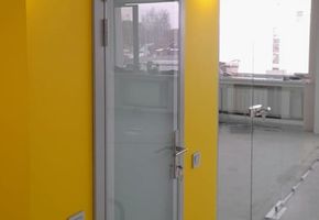 Двери NAYADA-Vitero в проекте Сантехнические кабинки