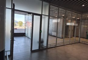 NAYADA-Standart в проекте Монтаж дверей и перегородок в Международном аэропорту Рощино имени Д. И. Менделеева