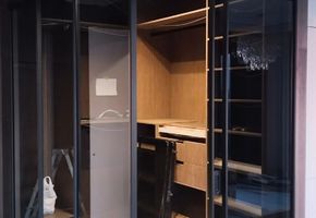 Стационарные перегородки в проекте Перегородка Nayada Slim Cascad в частном интерьере