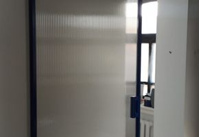 Раздвижные перегородки и двери Nayada –Slim для компании ООО «А2Б», Тюмень