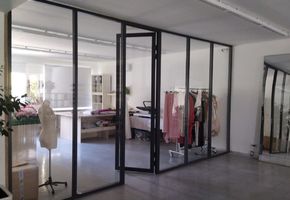 Стационарные перегородки Nayada – Standart и Дверь Nayada Intero N в Частном интерьере «Ателье», Тюмень