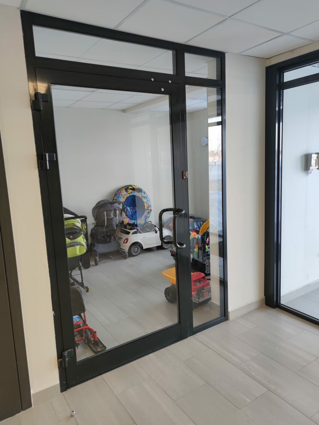 Фото Двери фасадные Nayada-Fasad