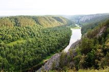 Корпоративный сплав   в  Уральских горах