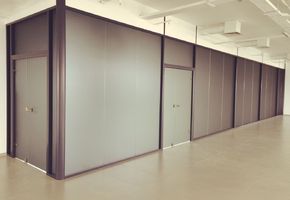Продукция  компании NAYADA  в   новом офисном  центре  АРТИУМ  в Тюмени