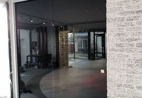 Стеклянные межкомнатные перегородки  NAYADA для квартир и коттеджей