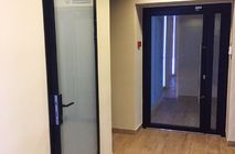 Офисные перегородки и офисные двери компании NAYADA в Тобольске