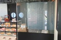В Тюмени продукция Nayada украсила интерьер кондитерской.