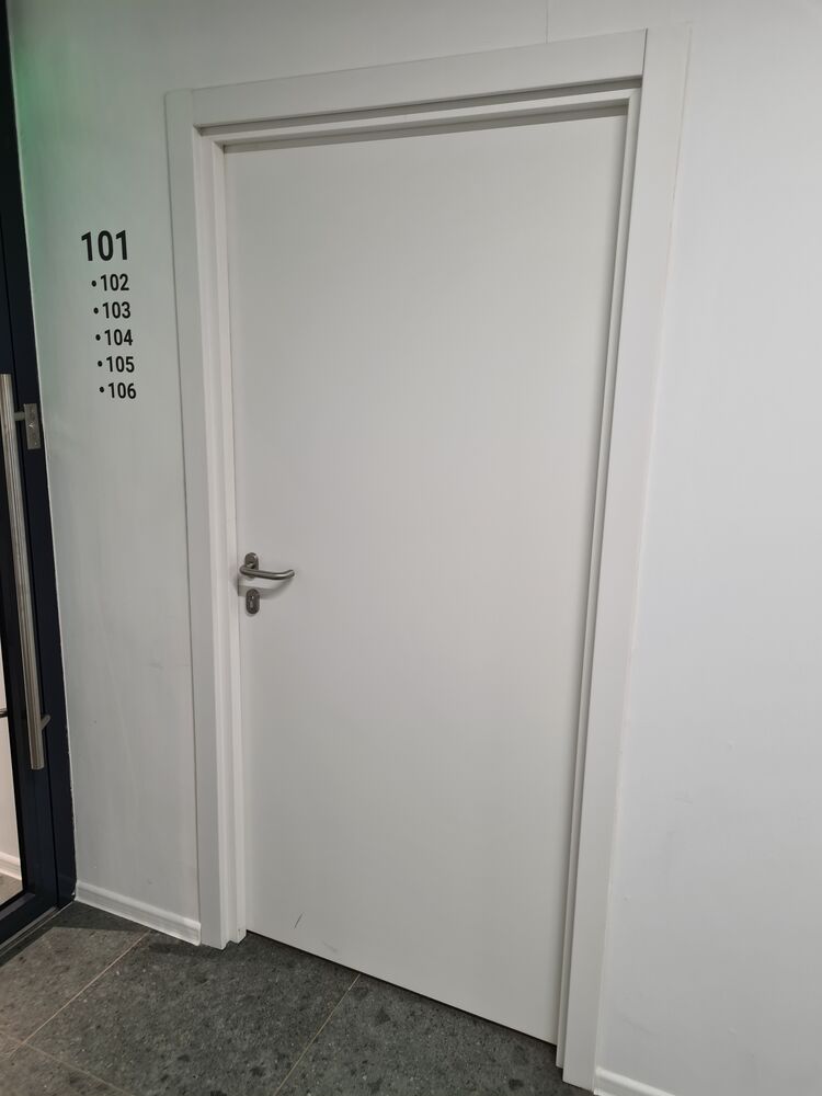 Установка офисных перегородок и дверей в офисном центре \"Судостроитель ...