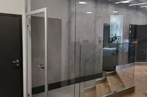 Перегородки и ограждения из стекла для застройщика Страна