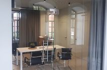Изготовление перегородок из стекла для компании Брусника