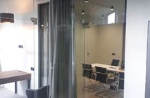 Изготовление перегородок из стекла для компании Брусника