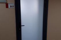 Двери в офисном центре Огни Тюмени