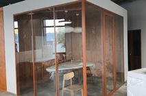 Стационарные перегородки Nayada –Standart и двери Наяда VITRAGE I для диджитал - компании «Бюро Сучкова».