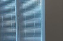 Горизонтальные алюминиевые жалюзи для стоматологии «Азур-Дент»