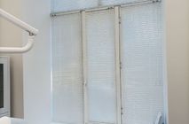 Горизонтальные алюминиевые жалюзи для стоматологии «Азур-Дент»